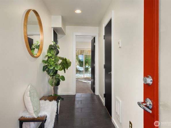 2831 SW Yancy Street A, Seattle WA 98126