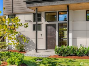 13104 NE 103RD Place, Kirkland WA 98033