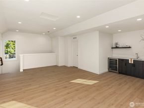 13104 NE 103RD Place, Kirkland WA 98033