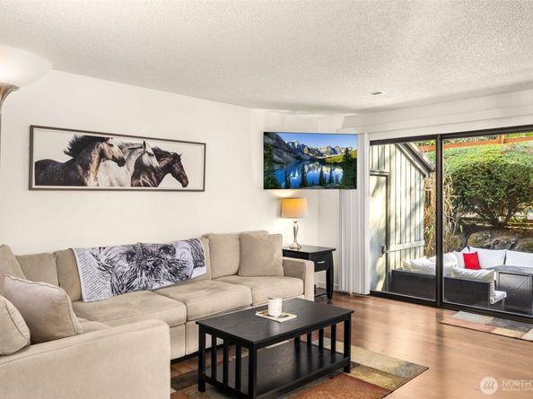 3400 108th Place NE 2, Bellevue WA 98004