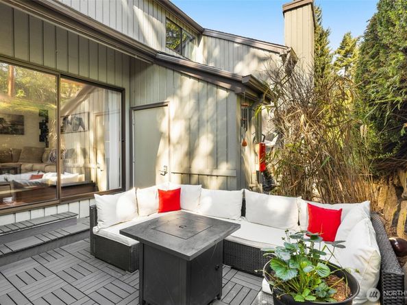 3400 108th Place NE 2, Bellevue WA 98004