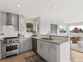 6214 52nd Avenue NE, Seattle WA 98115