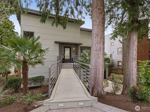 6214 52nd Avenue NE, Seattle WA 98115