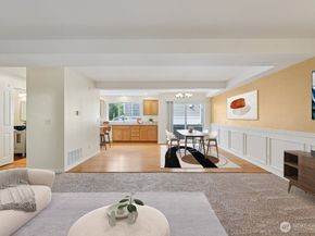 5502 240th Street SW C304, Mountlake Terrace WA 98043