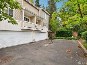 5502 240th Street SW C304, Mountlake Terrace WA 98043