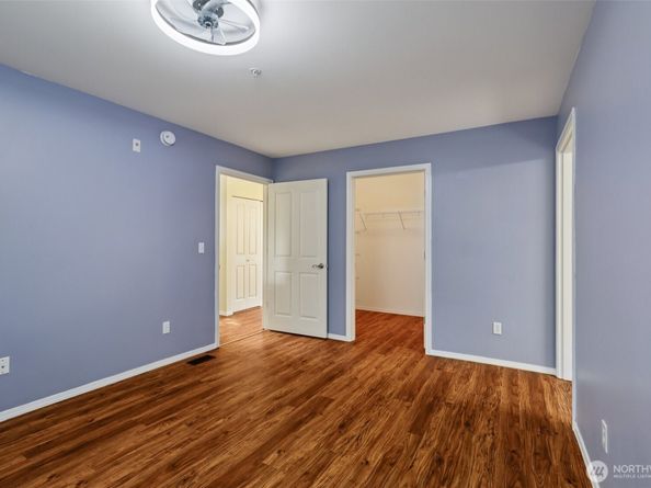 5502 240th Street SW C304, Mountlake Terrace WA 98043