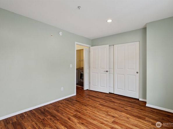 5502 240th Street SW C304, Mountlake Terrace WA 98043