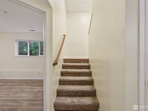 5502 240th Street SW C304, Mountlake Terrace WA 98043