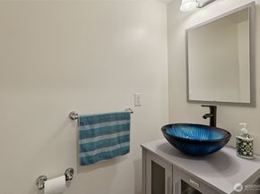 5502 240th Street SW C304, Mountlake Terrace WA 98043