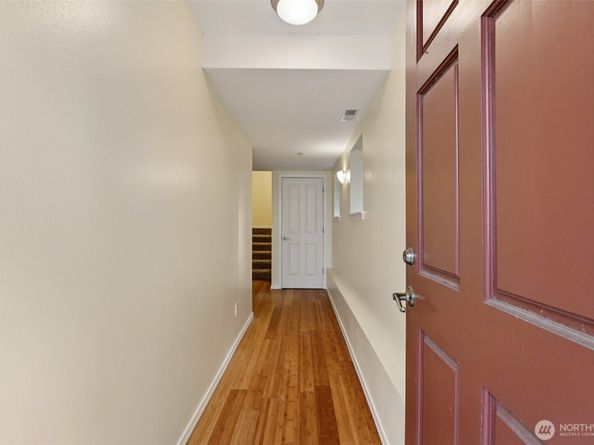5502 240th Street SW C304, Mountlake Terrace WA 98043