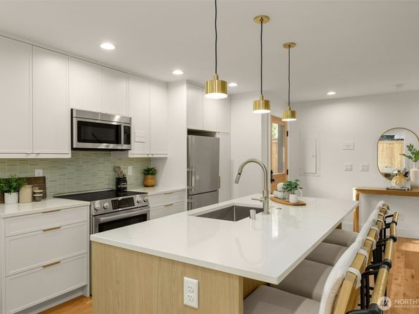 317 NW 86th Street, Seattle WA 98117