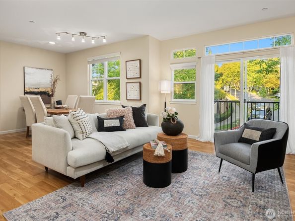 1887 16th Lane NE 1887, Issaquah WA 98029