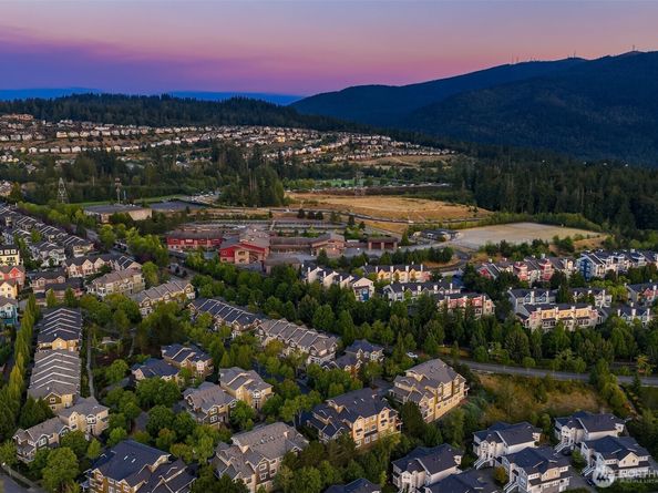1887 16th Lane NE 1887, Issaquah WA 98029
