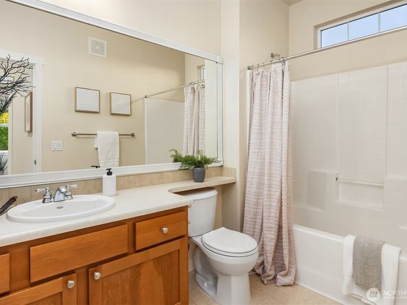 1887 16th Lane NE 1887, Issaquah WA 98029