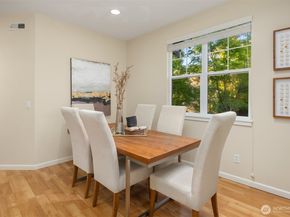 1887 16th Lane NE 1887, Issaquah WA 98029