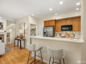 1887 16th Lane NE 1887, Issaquah WA 98029
