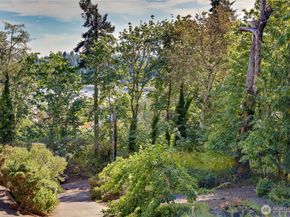 17691 Division Avenue NE, Suquamish WA 98392