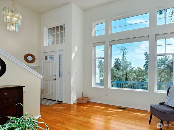 17691 Division Avenue NE, Suquamish WA 98392