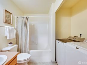 17691 Division Avenue NE, Suquamish WA 98392