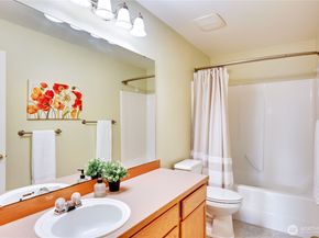 17691 Division Avenue NE, Suquamish WA 98392