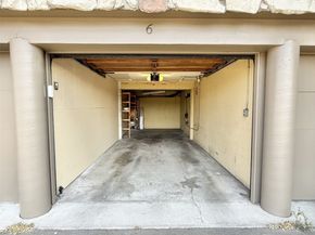 2552 14th Avenue W 202, Seattle WA 98119
