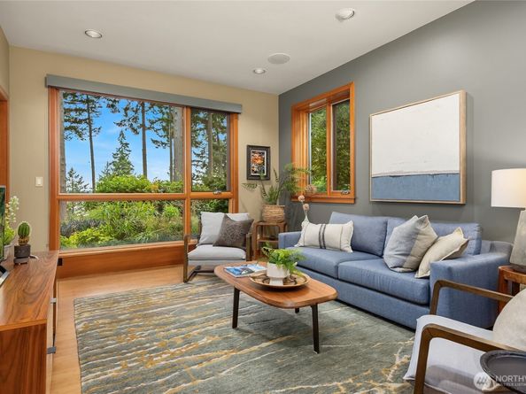 11121 NE Brownell Lane, Bainbridge Island WA 98110