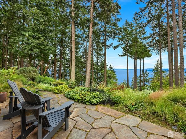11121 NE Brownell Lane, Bainbridge Island WA 98110