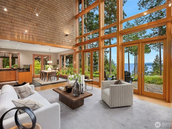 11121 NE Brownell Lane, Bainbridge Island WA 98110