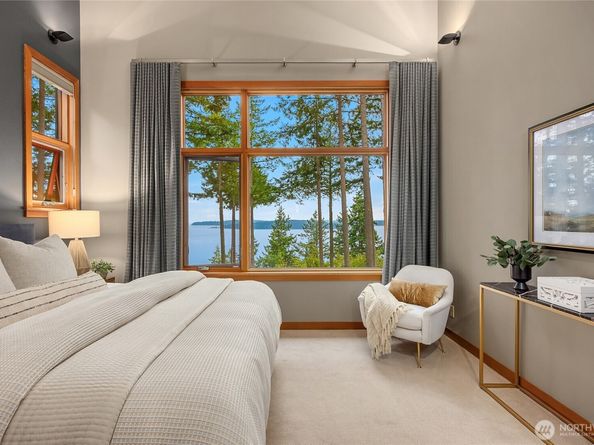 11121 NE Brownell Lane, Bainbridge Island WA 98110