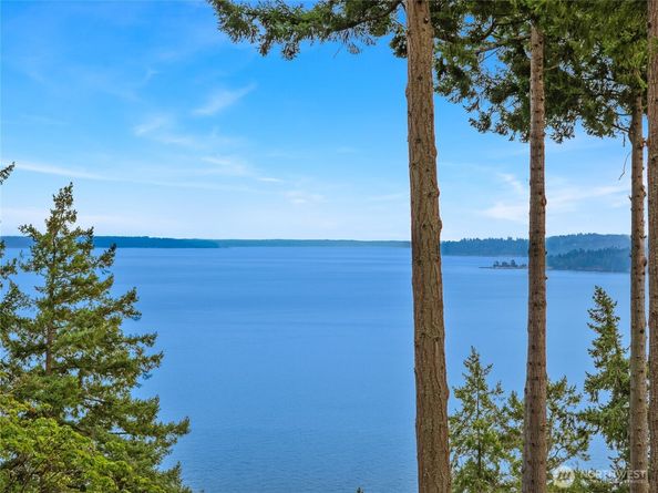 11121 NE Brownell Lane, Bainbridge Island WA 98110