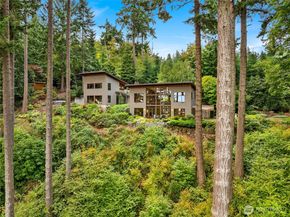 11121 NE Brownell Lane, Bainbridge Island WA 98110