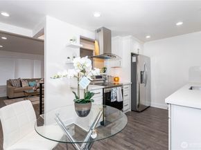 7305 32nd Avenue S, Seattle WA 98118