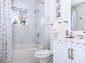 7305 32nd Avenue S, Seattle WA 98118