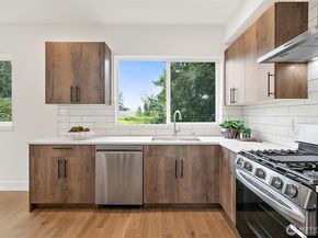 12201 Des Moines Memorial Drive S B, Burien WA 98168