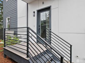 12201 Des Moines Memorial Drive S B, Burien WA 98168