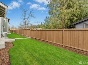 26917 30th Place S 13, Kent WA 98032