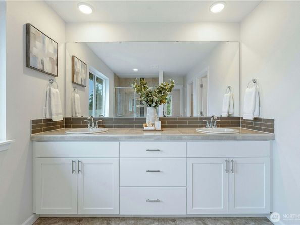 26917 30th Place S 13, Kent WA 98032