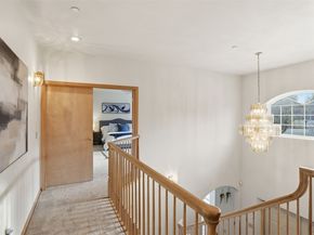 18432 W Lake Desire Drive SE, Renton WA 98058