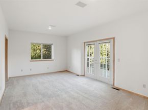 18432 W Lake Desire Drive SE, Renton WA 98058