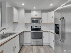 5608 S 231st Place 94, Kent WA 98032