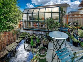 3532 Meridian Avenue N, Seattle WA 98103