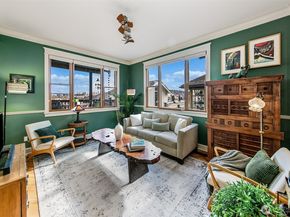 3532 Meridian Avenue N, Seattle WA 98103