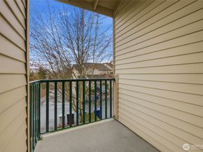 4914 Shattuck Place S EE103, Renton WA 98055