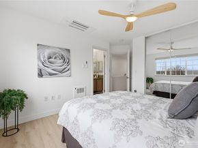 4914 Shattuck Place S EE103, Renton WA 98055