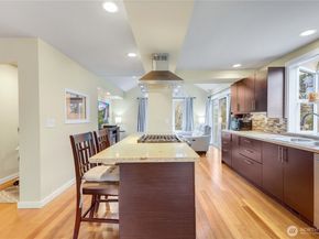 14142 97th Avenue NE, Kirkland WA 98034