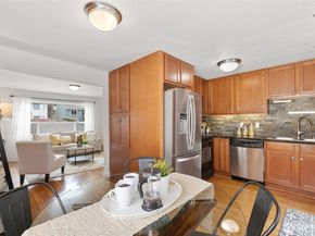 6325 42nd Avenue SW, Seattle WA 98136