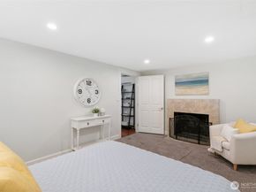 6325 42nd Avenue SW, Seattle WA 98136