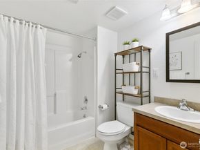 6325 42nd Avenue SW, Seattle WA 98136