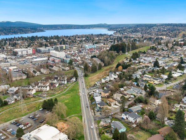 7226 33rd Avenue S, Seattle WA 98118