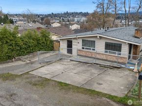 7226 33rd Avenue S, Seattle WA 98118